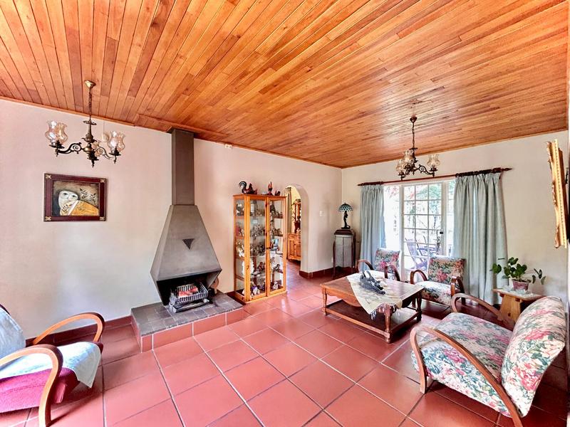 6 Bedroom Property for Sale in Hartbeespoort Rural North West